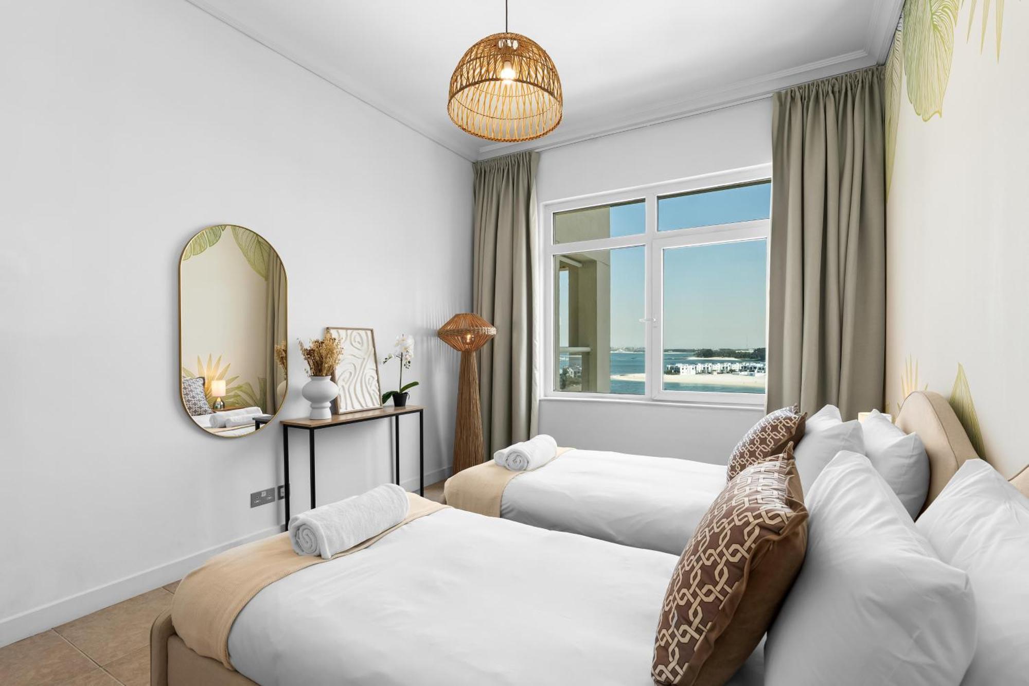 Shoreline Private 2 Bedroom With Panoramic Sea View And Pool Palm Jumeirah Appartement