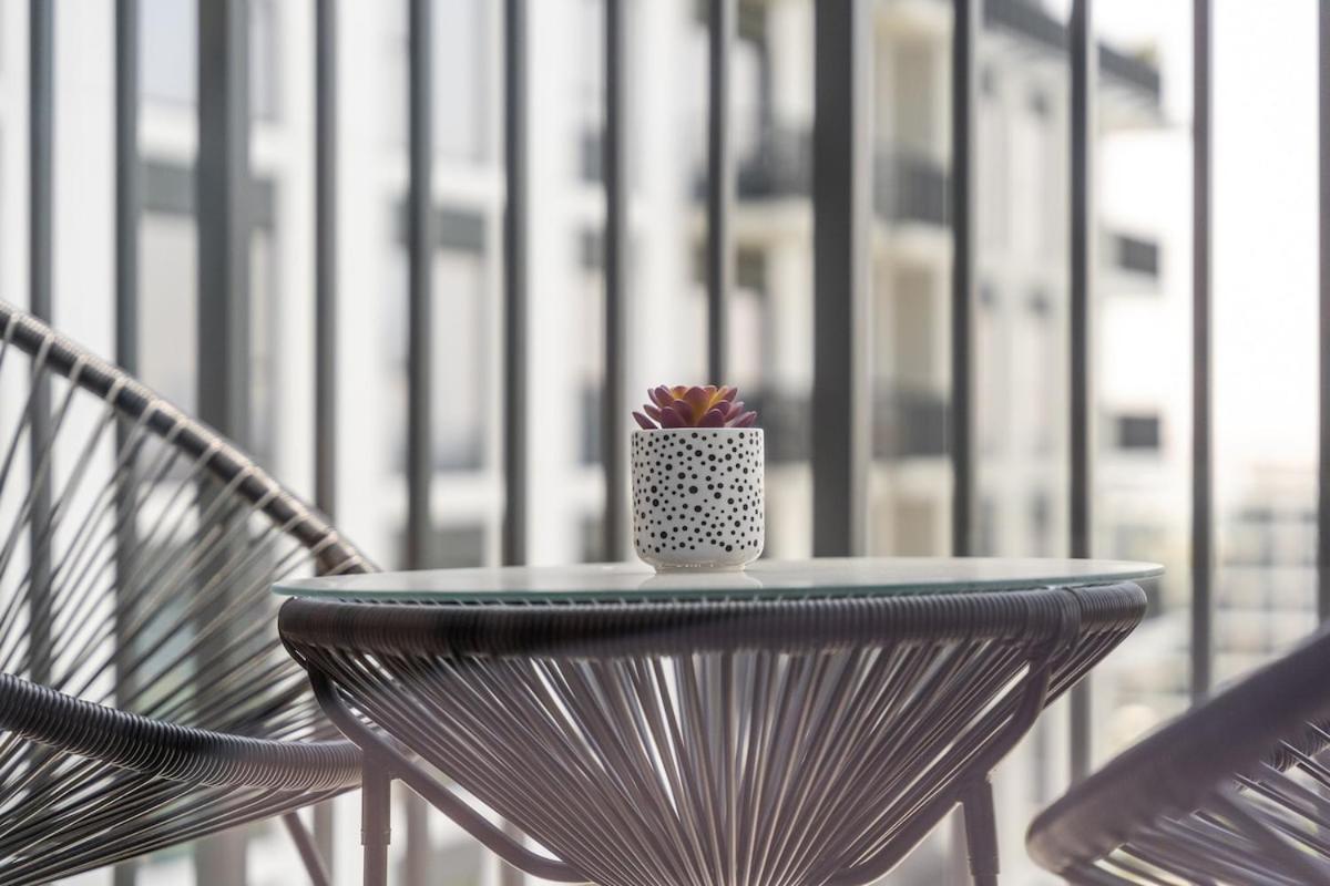 Chic 1-bed For 4 In Prime Hills Location