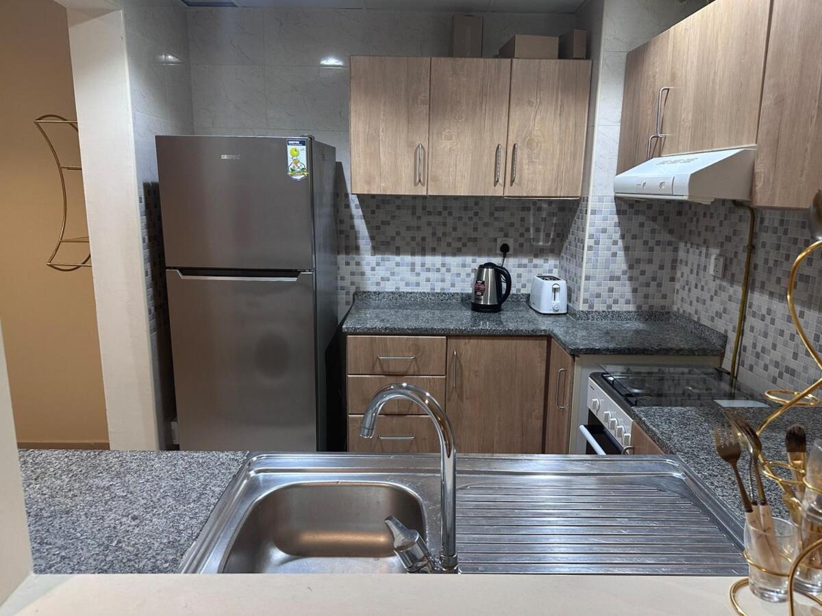 Appartement 1 Bedroom Jvc *