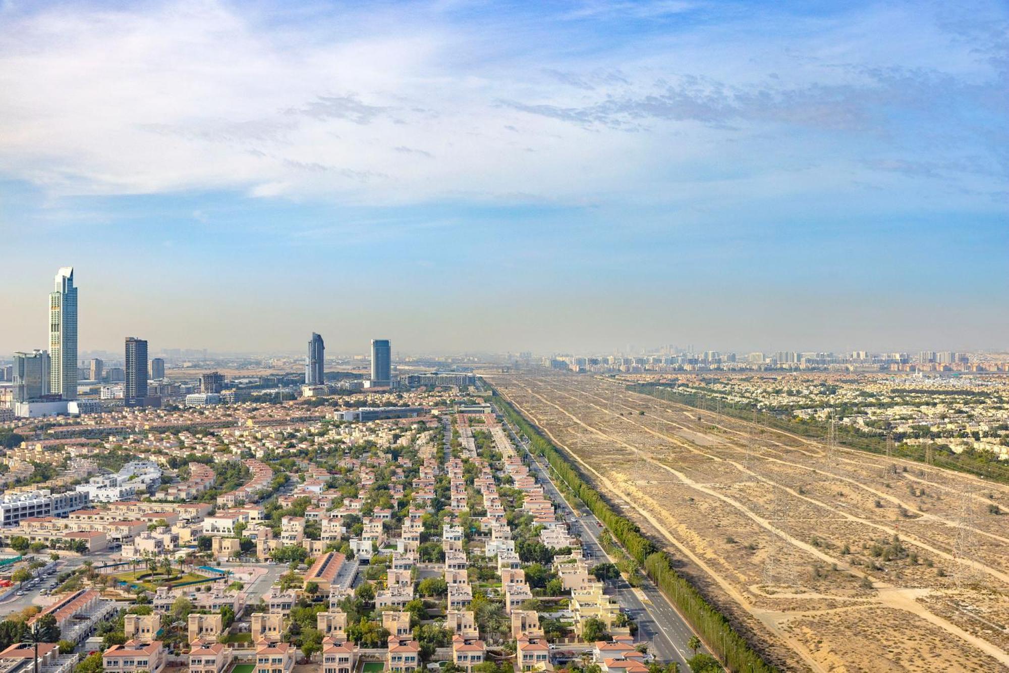 Local At Jumeirah Village Triangle By The First Collection Dubaï