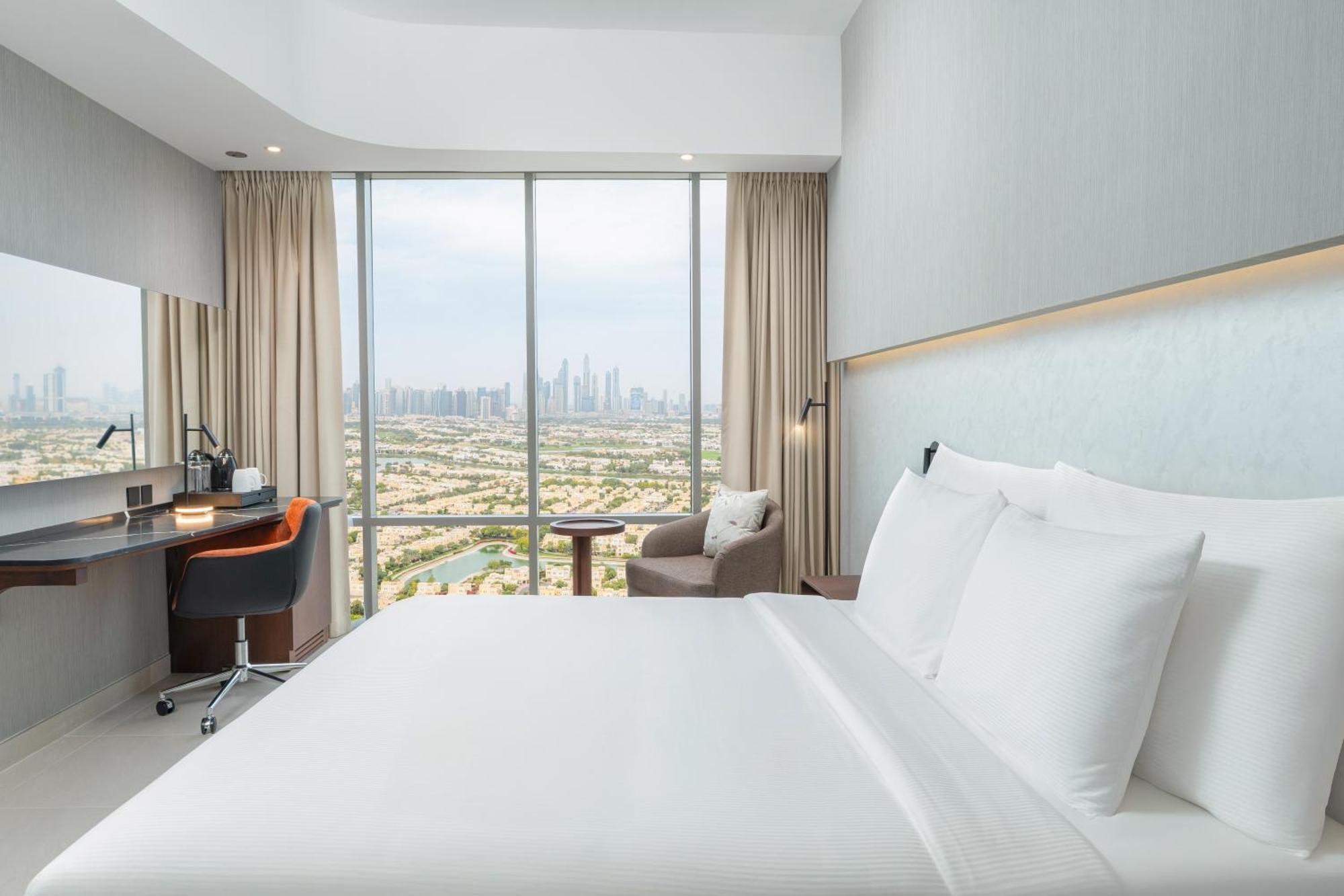 Local At Jumeirah Village Triangle By The First Collection 4* Dubaï