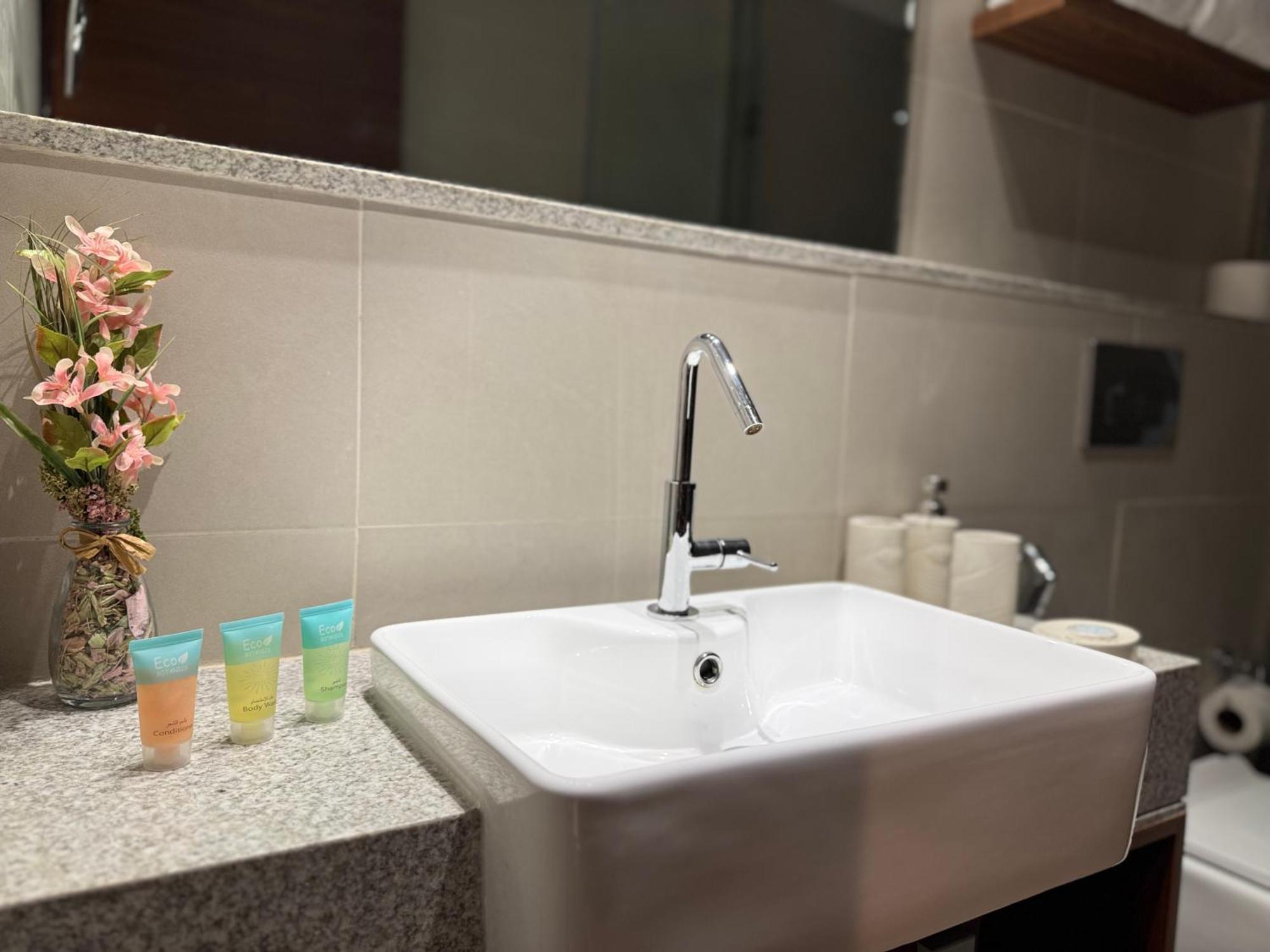 Ashri Luxe On Sheikh Zayed 5 Mins Downtown Near Metro Appartement *