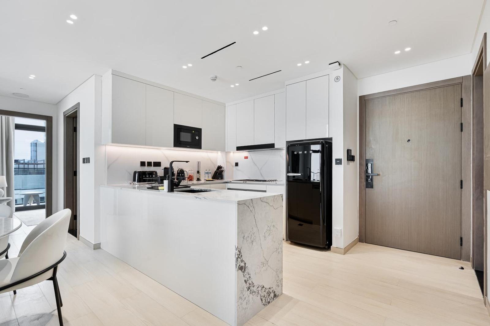 Appartement Luxury 3br With Pool And Gym *