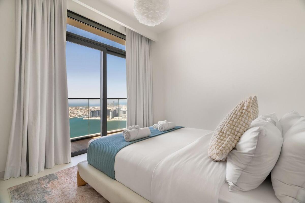 Luxury 3br Penthouse Retreat - Private & Marina Views Appartement Dubaï