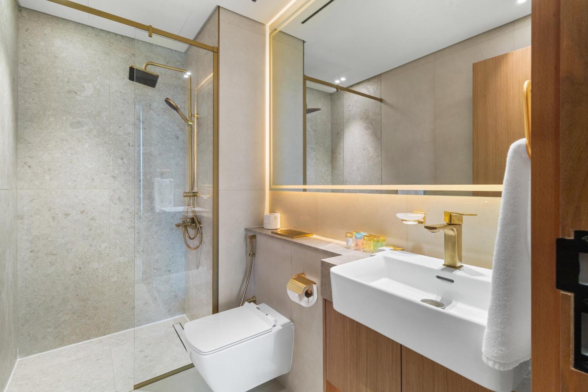 Your Own Pool Spacious 2bdr Jvc Appartement Dubaï