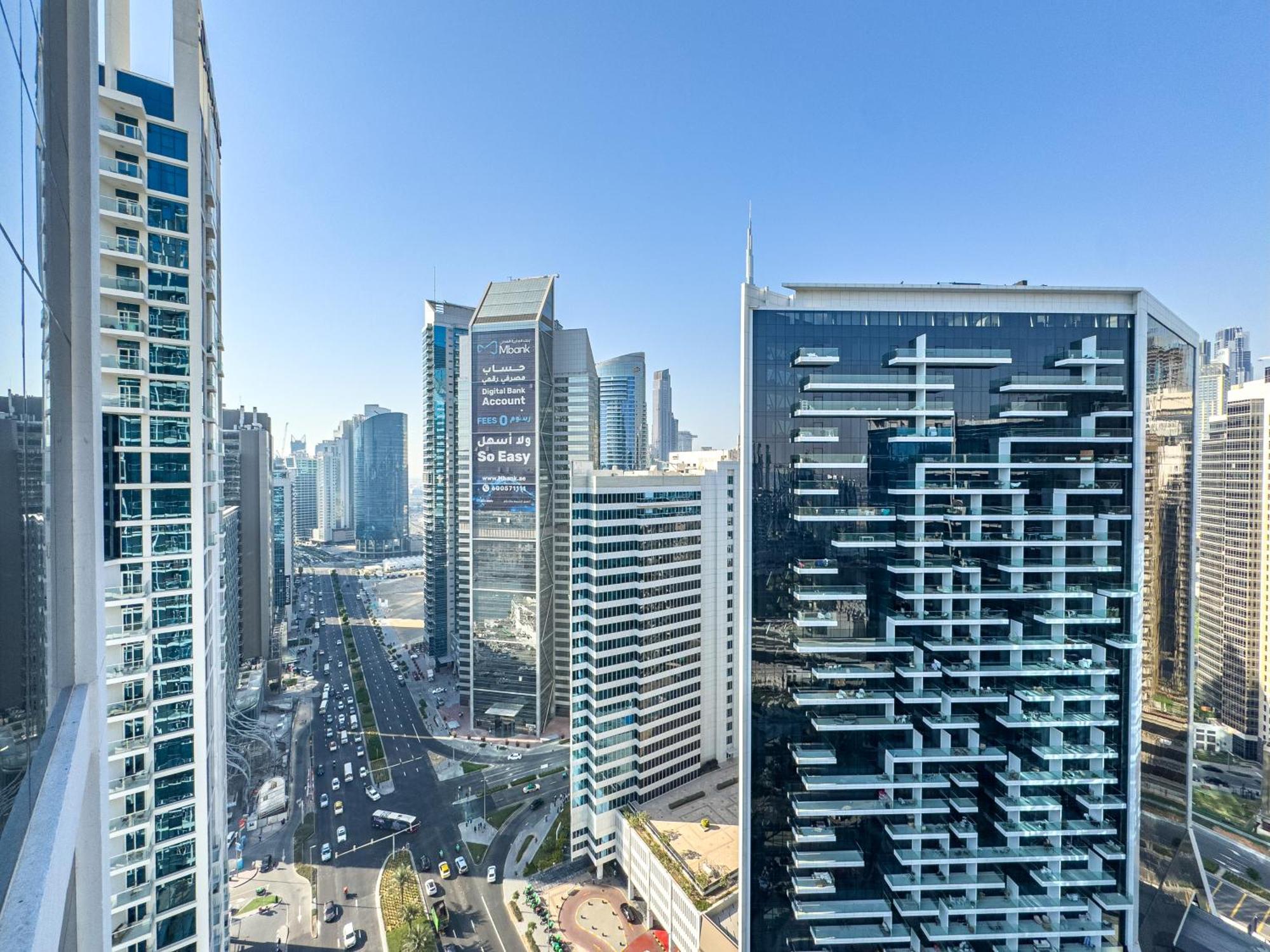 Deluxe One-bedroom In Business Bay With Burj Khalifa And Canal View * Dubaï