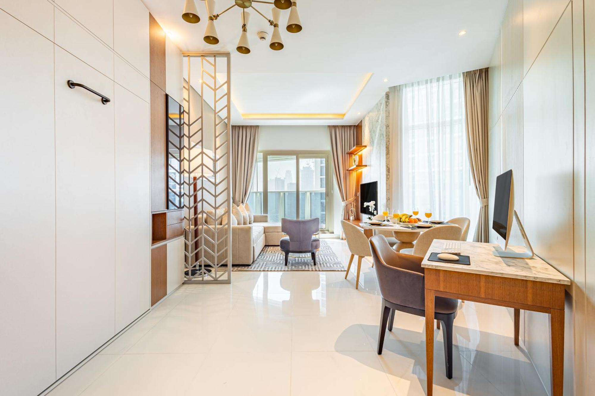 Deluxe One-bedroom In Business Bay With Burj Khalifa And Canal View Apartamento Dubái
