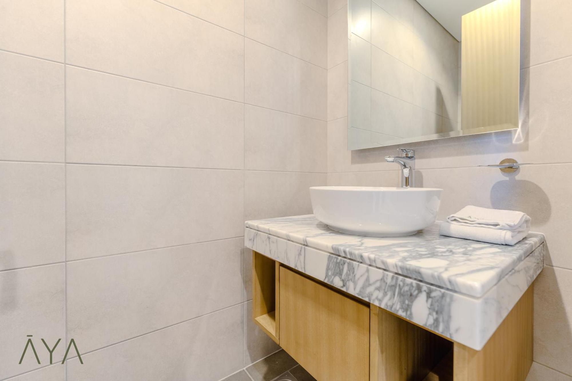 Elegant 2br - 10 Min To Mall & Burj Khalifa At Aykon By Aya Boutique Dubaï