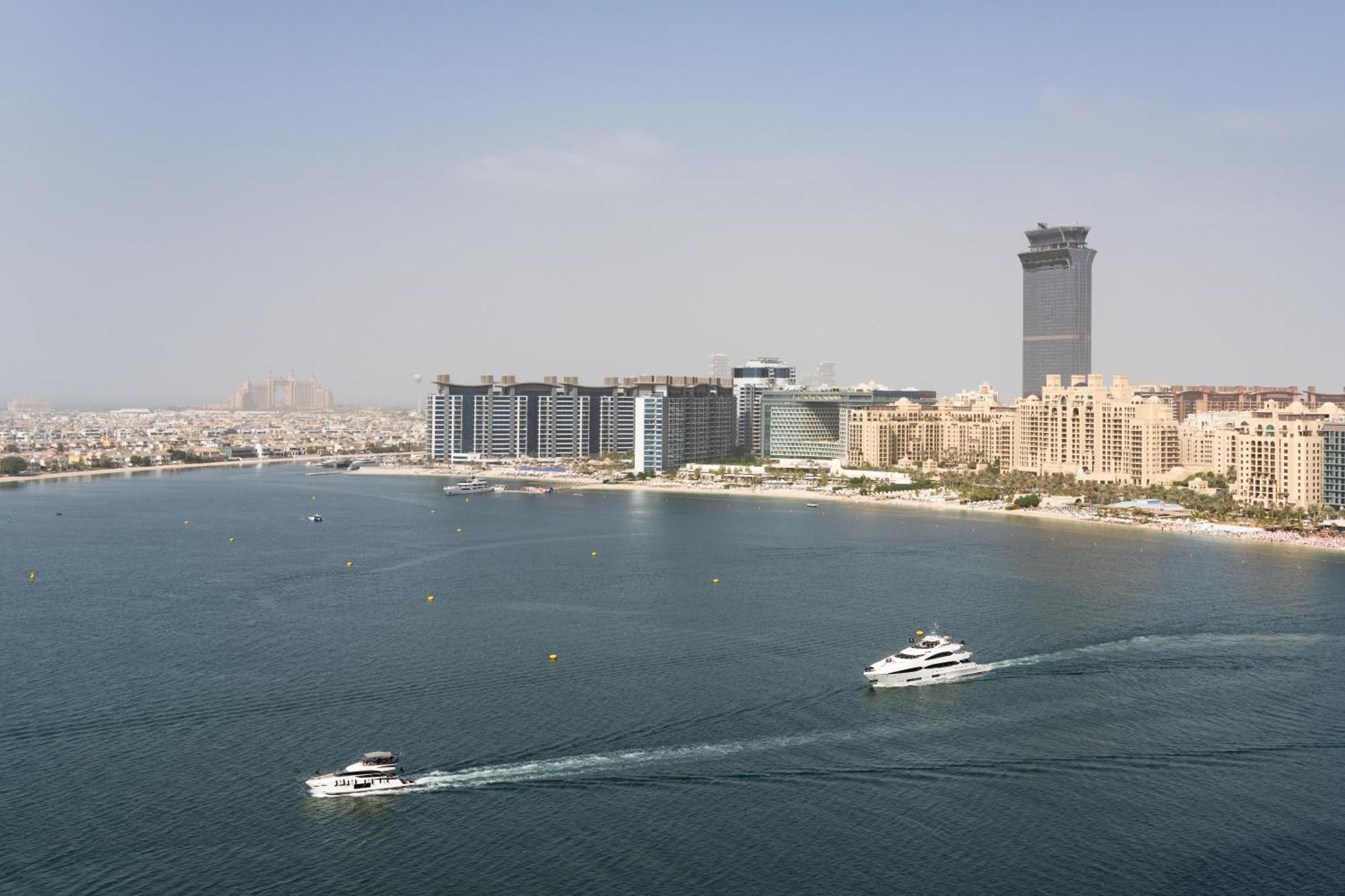 View 1br At Beachfront 50 Off Eid Offer * Dubaï