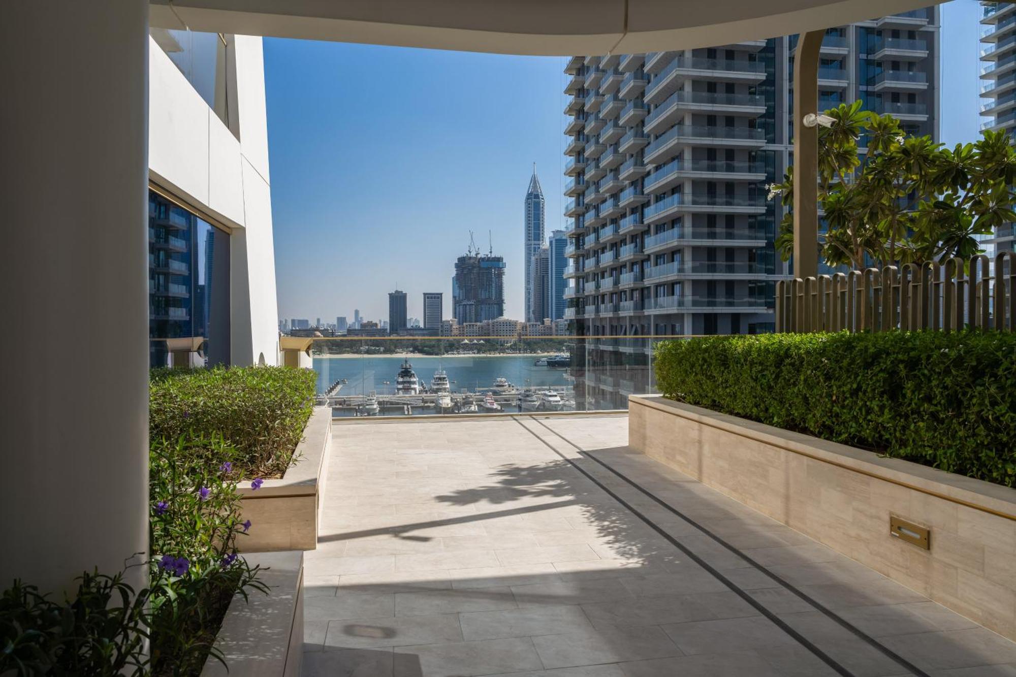 View 1br At Beachfront 50 Off Eid Offer Appartement Dubaï