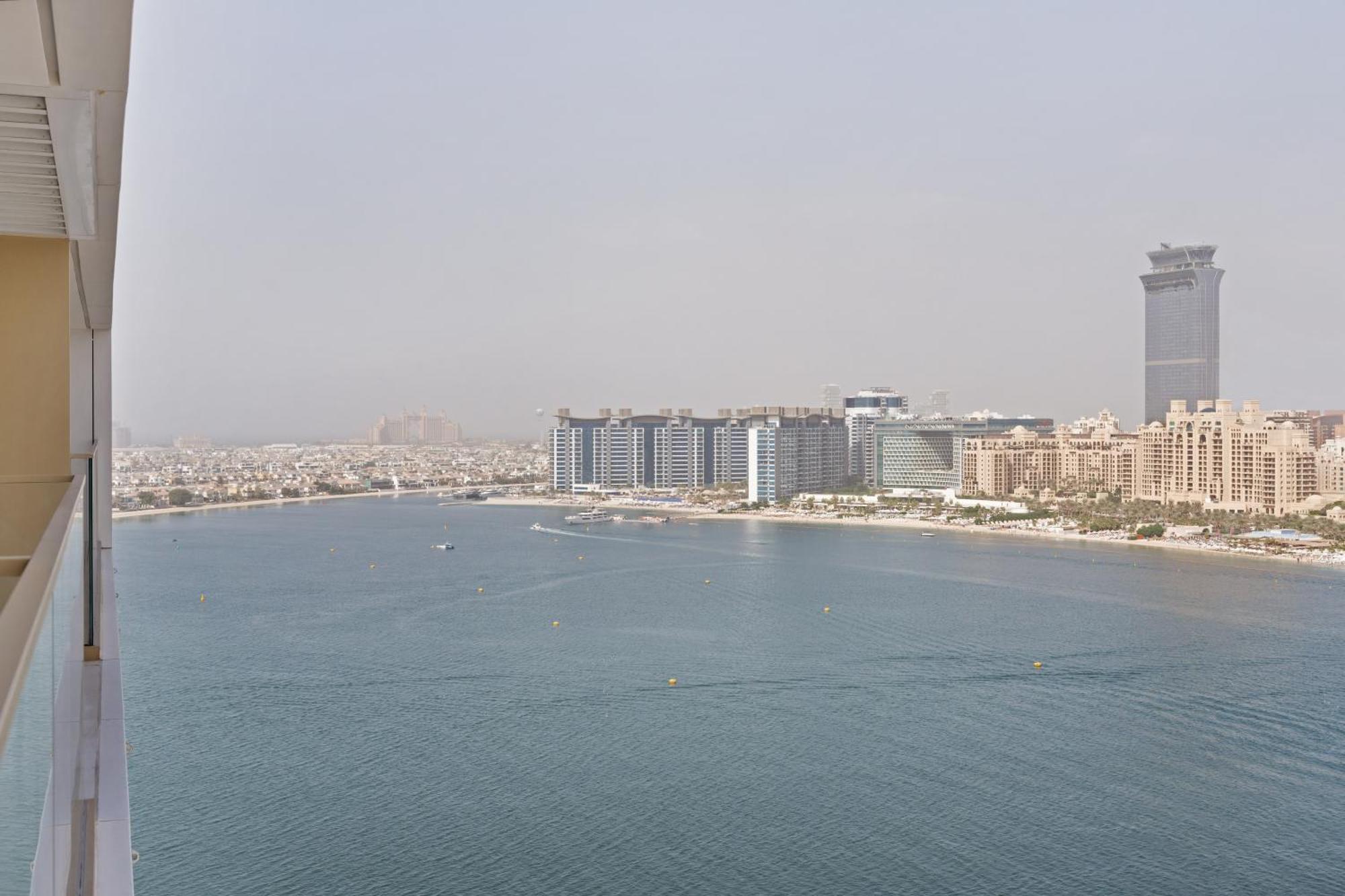 View 1br At Beachfront 50 Off Eid Offer Appartement Dubaï