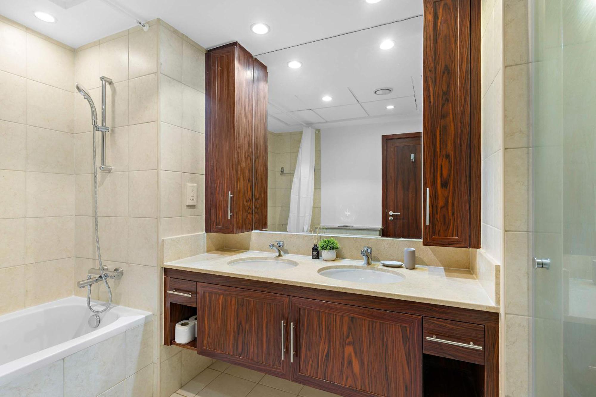 Lejlighed Silkhaus Residences Towers 3br Near Burj Khalifa