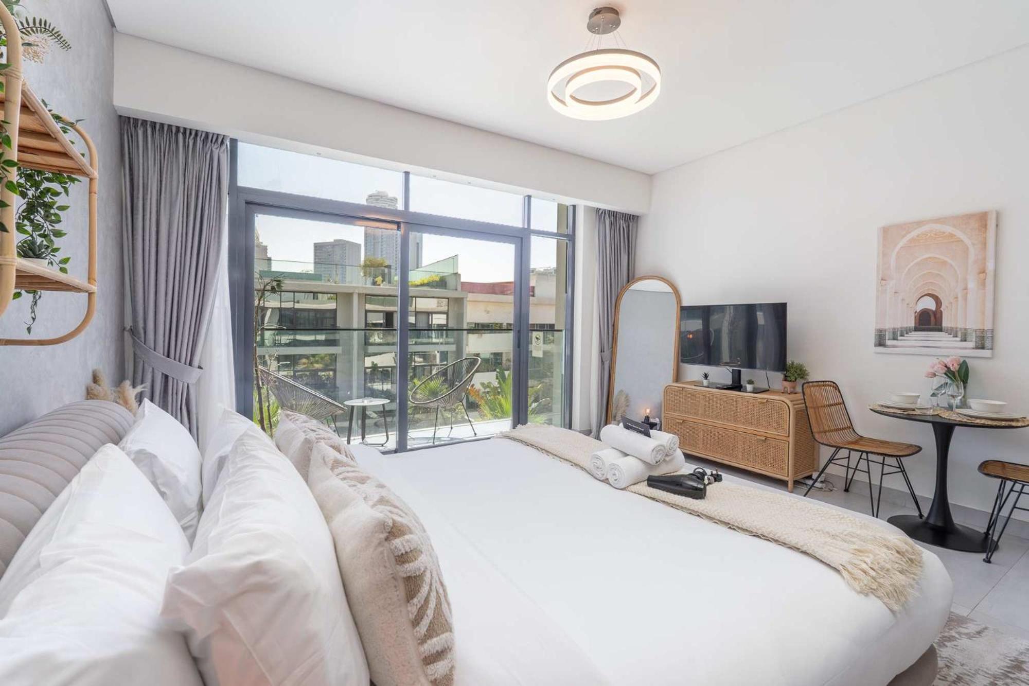 Appartement Modern Bali Vibes With Pool And Palm Tree Views Jvc Dubaï