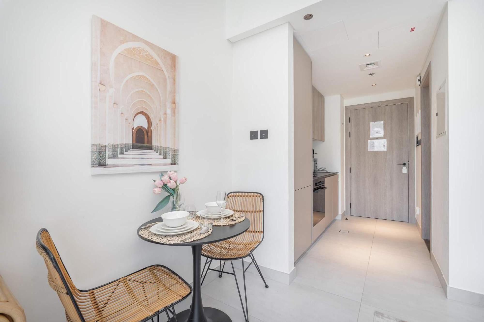 Appartement Modern Bali Vibes With Pool And Palm Tree Views Jvc Dubaï