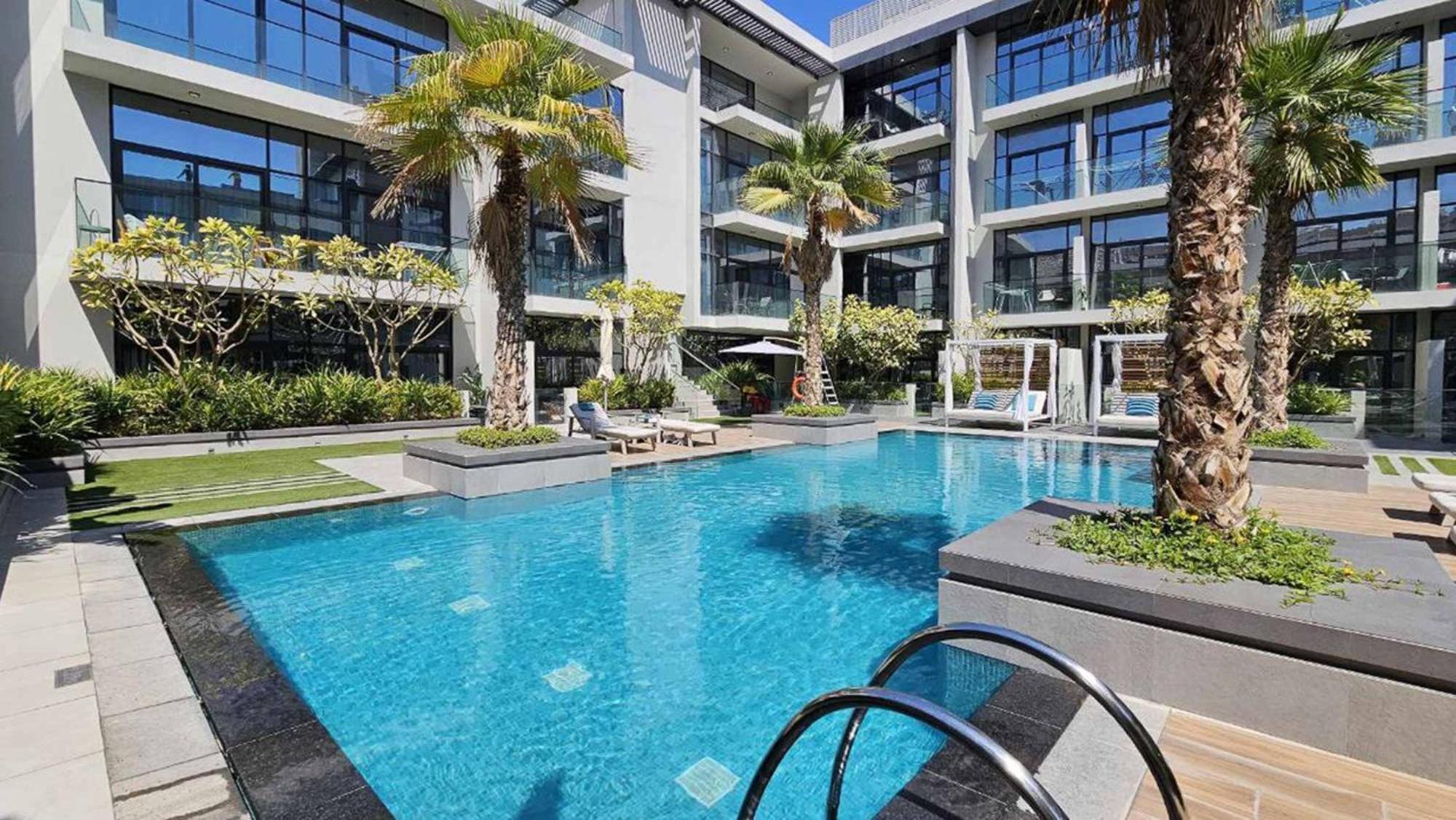 Modern Bali Vibes With Pool And Palm Tree Views Jvc Appartement Dubaï