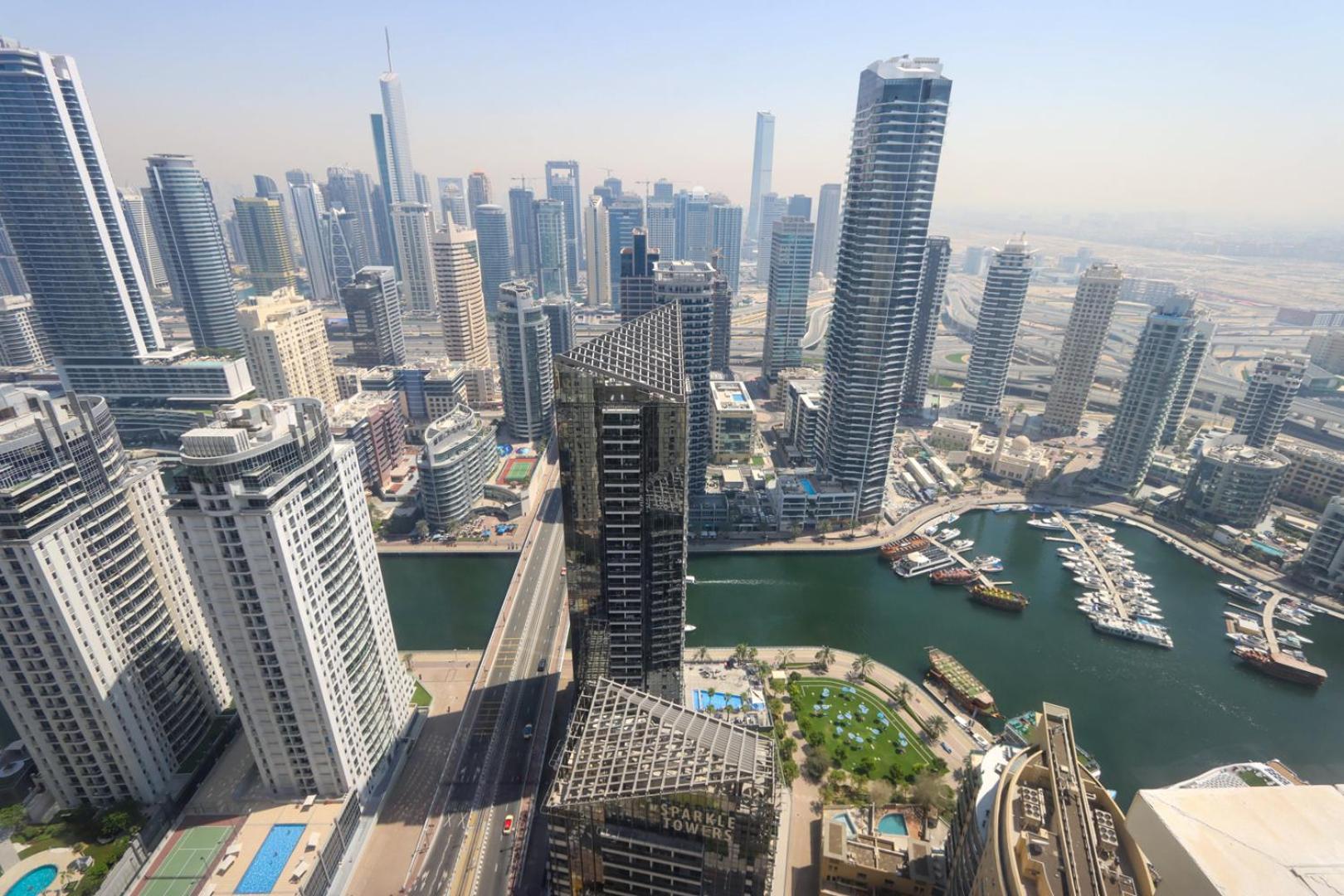 Livbnb - High Floor 2b With Marina View Walk To Appartement Dubaï