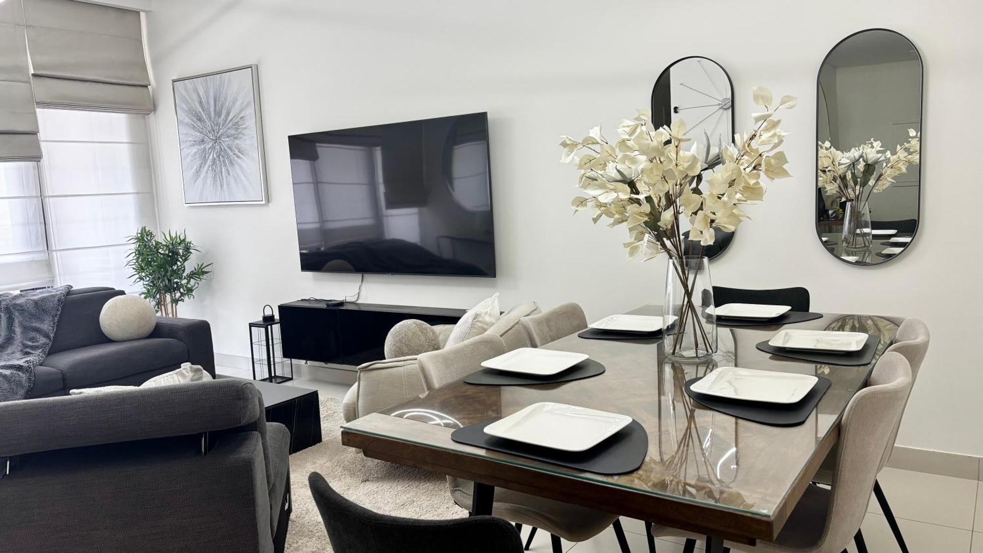 Enjoy A Modern And Trendy In The Heart Of *