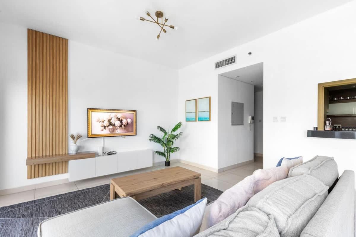 Apartment Prime Downtown Burj Khalifa I Sleeps 8 *