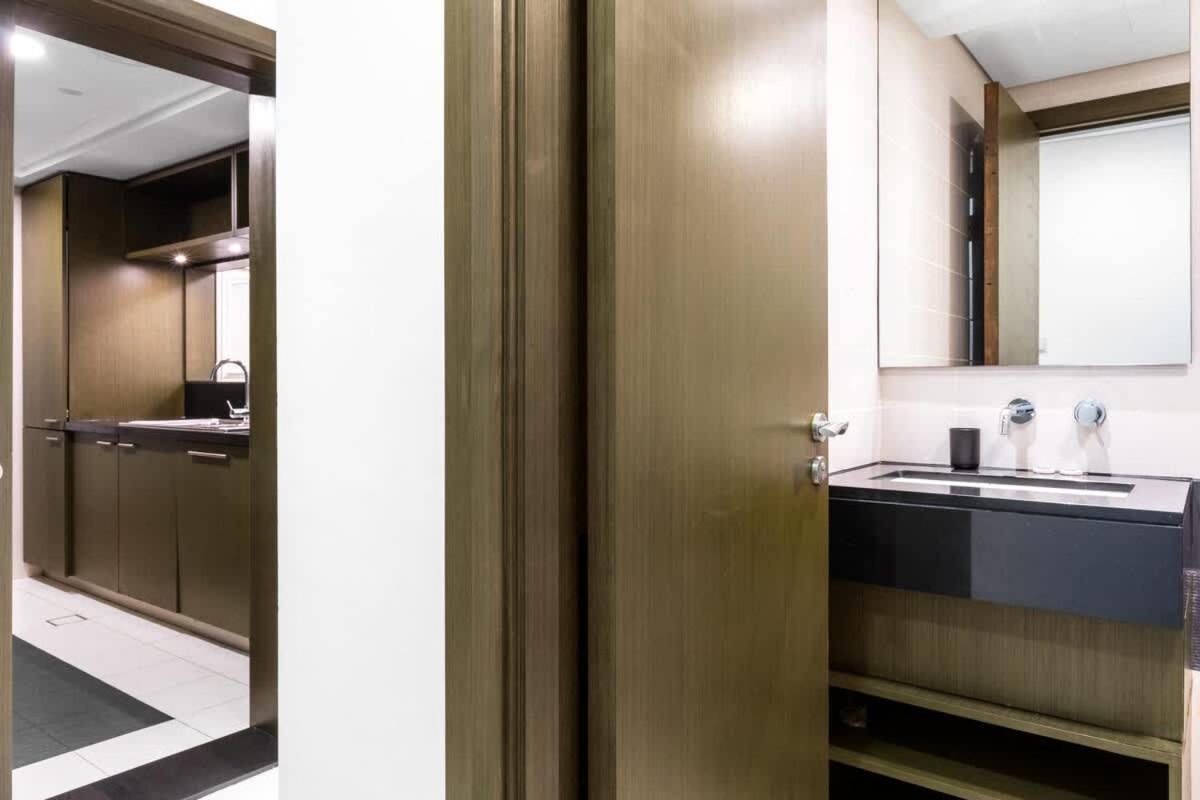 Prime Downtown Burj Khalifa I Sleeps 8 Appartement
