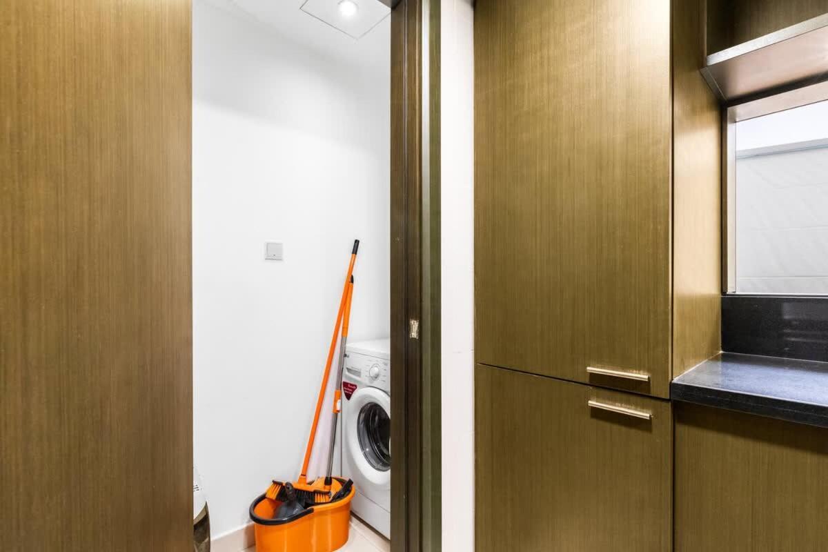 Prime Downtown Burj Khalifa I Sleeps 8 Appartement