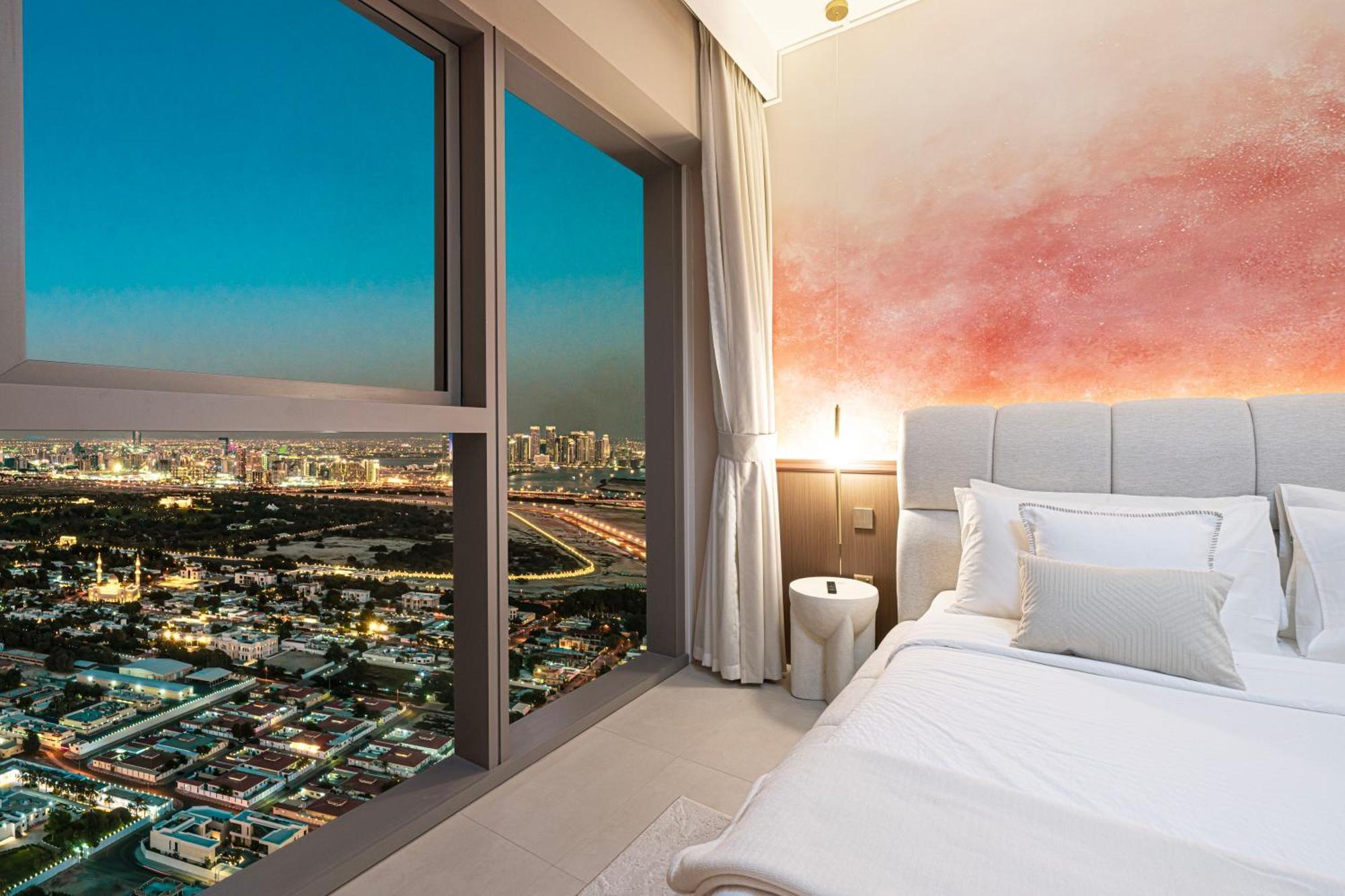 Downtown Chic 2 Bedroom I Mall Access I Views Of Burj Khalifa From Pool I Free Parking, Gym, Pool & Wi-fi I By Meerak Appartement