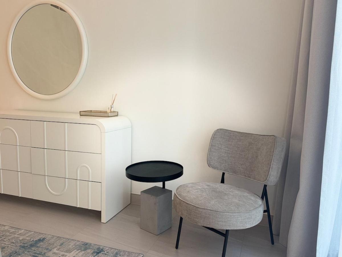 Ashri Luxe Apt, With Frame Only 5 Mins Downtown Near Metro * Dubaï