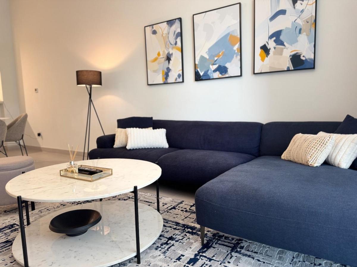 Ashri Luxe Apt, With Frame Only 5 Mins Downtown Near Metro Appartement *