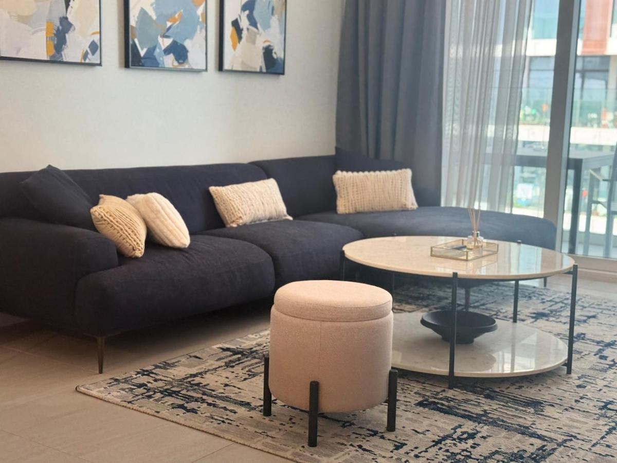 Ashri Luxe Apt, With Frame Only 5 Mins Downtown Near Metro * Dubaï