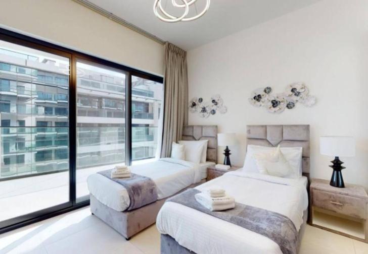 Lavish At 3br - Binghatti Creek - Sleek & Sophisticated - Steps Away From Mall & Burj Khalifa Dubái