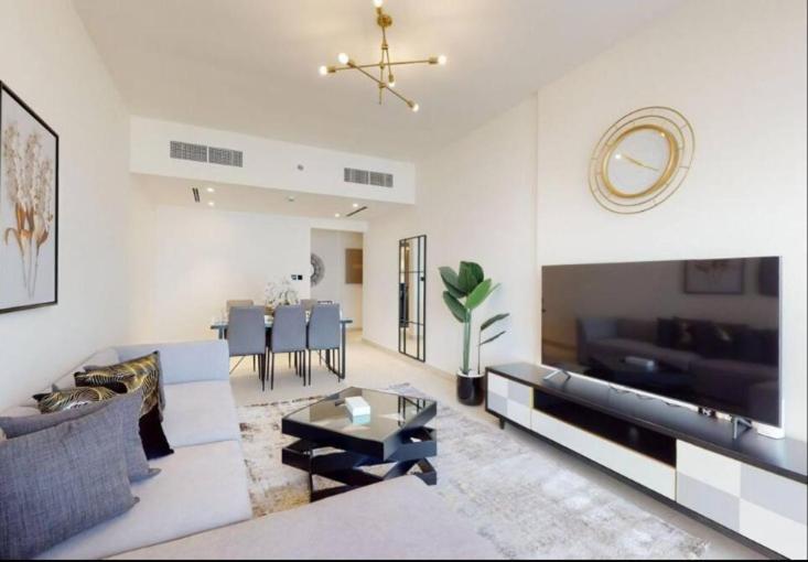 Lavish At 3br - Binghatti Creek - Sleek & Sophisticated - Steps Away From Mall & Burj Khalifa Apartament