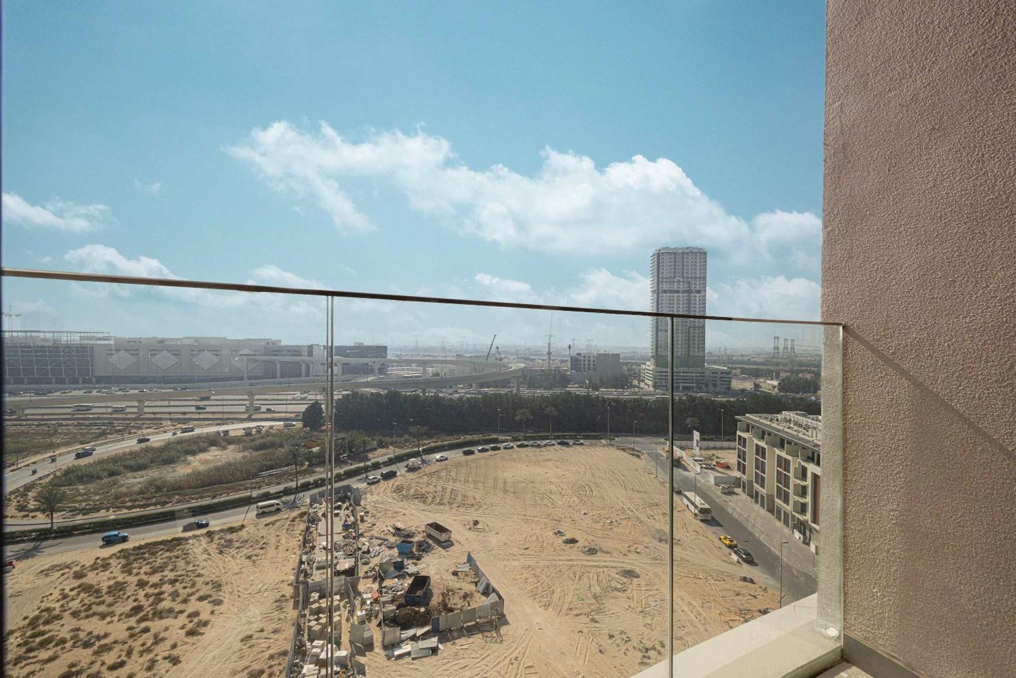 Spacious 1br With Modern Amenities In Westwood Grande Jvc * Dubaï