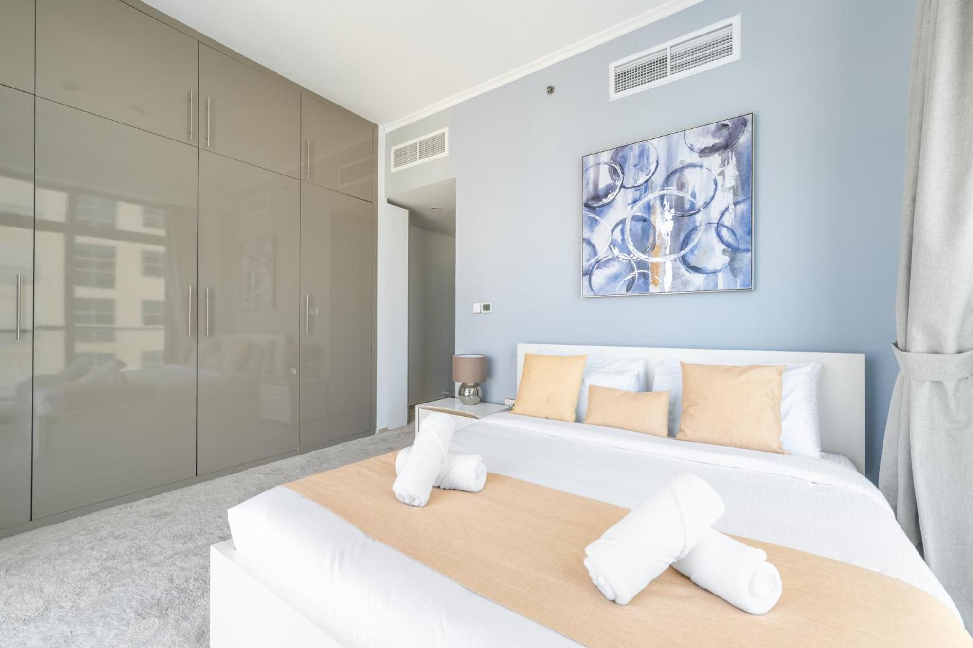Marina View Haven - Luxurious 3-bedroom In Dec Towers