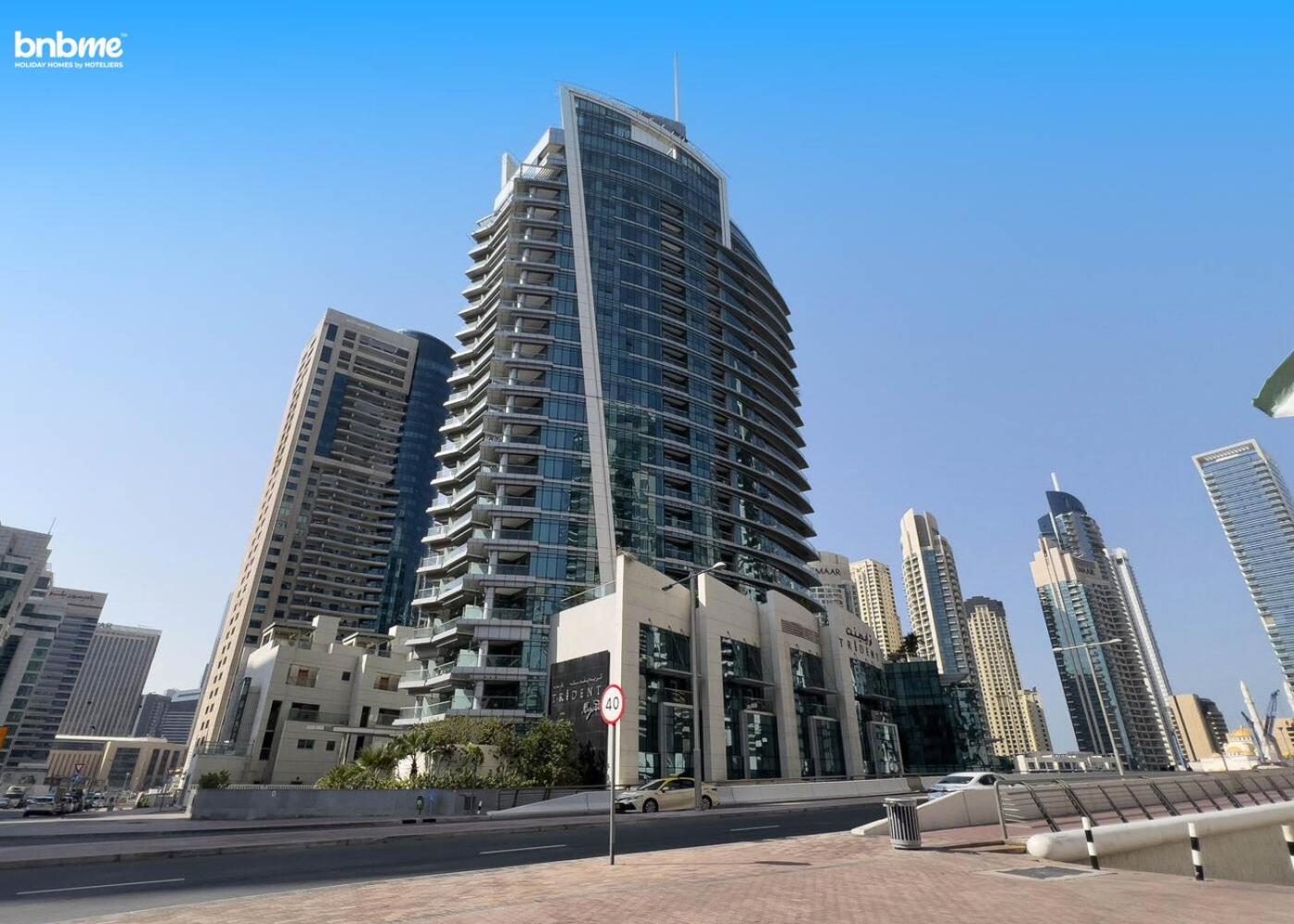 Bnbmehomes - Damac Waves Tower Dubai