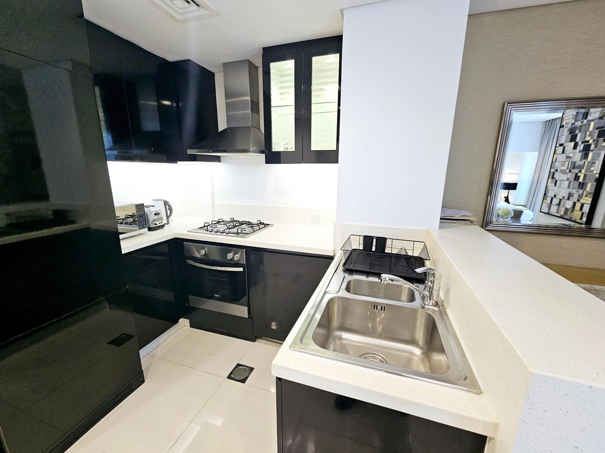 Sunrise Homes - Modern Beside Canal * Dubaï