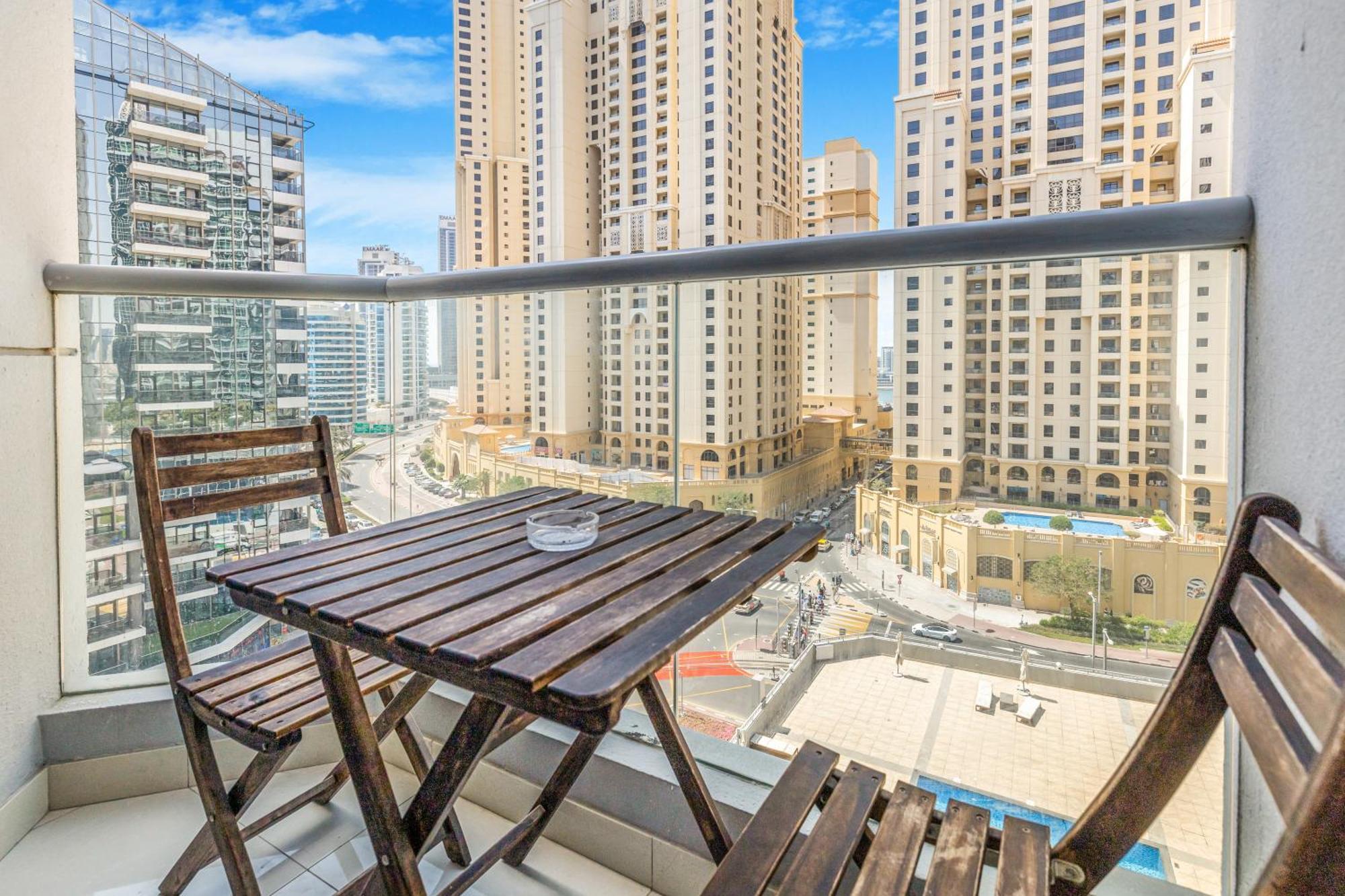 Stunning In Jbr - Near Tram *