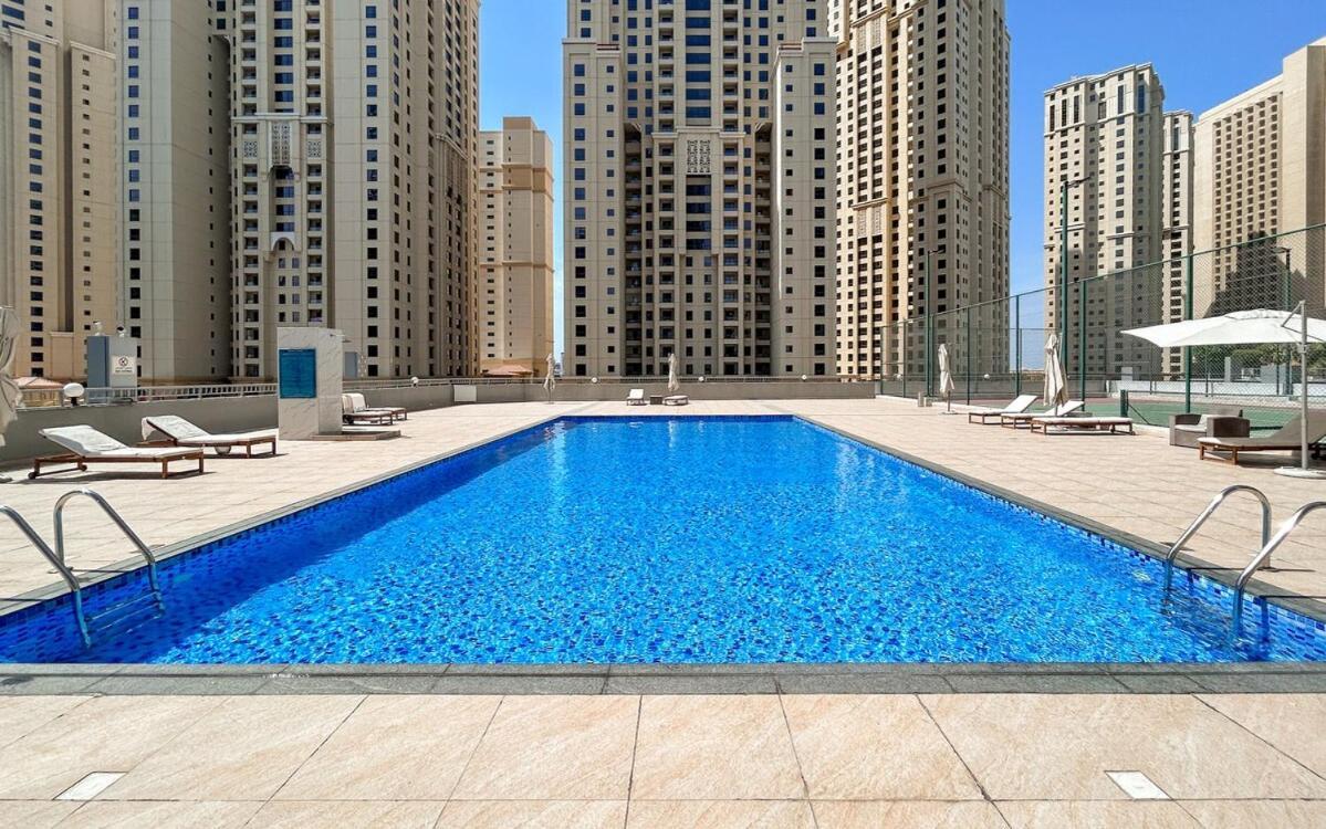 Appartement Stunning In Jbr - Near Tram *