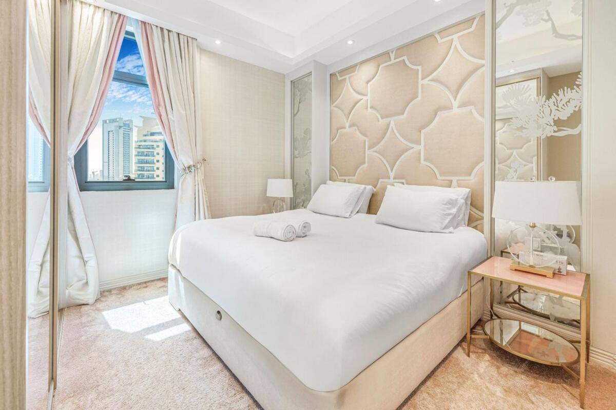 Stunning In Jbr - Near Tram *