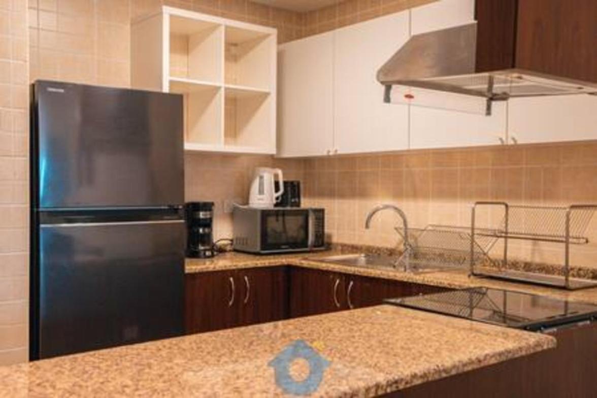 210sa Lavish Palm Jumeirah One Bhk With Pool View Appartement *