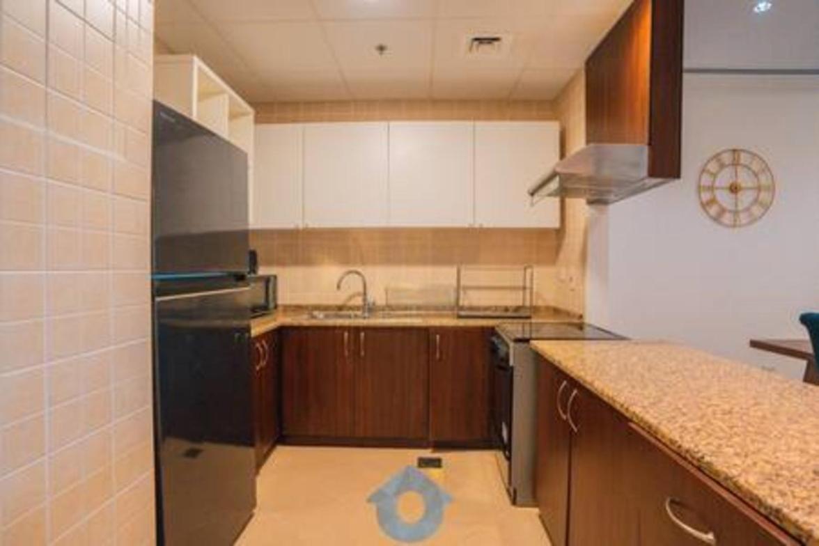 210sa Lavish Palm Jumeirah One Bhk With Pool View Appartement Dubaï