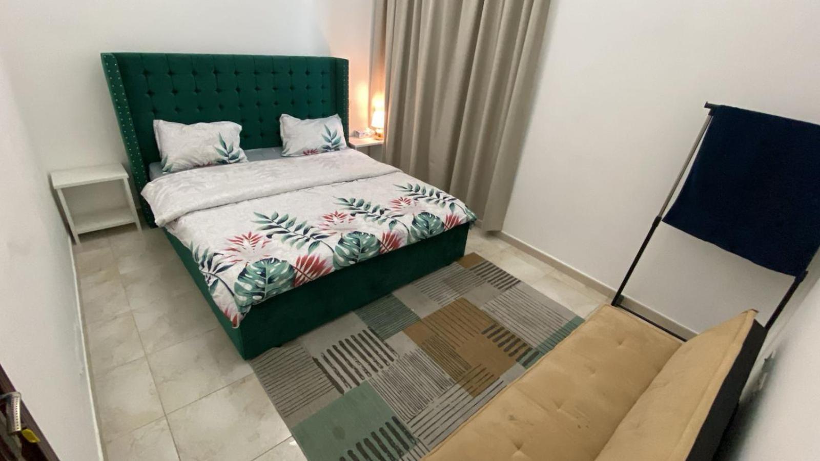Habitación en casa particular Classic Opposite To Mirdif Center