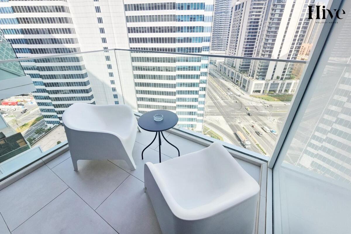 Elegant 1 Bed With Burj Khalifa Views *