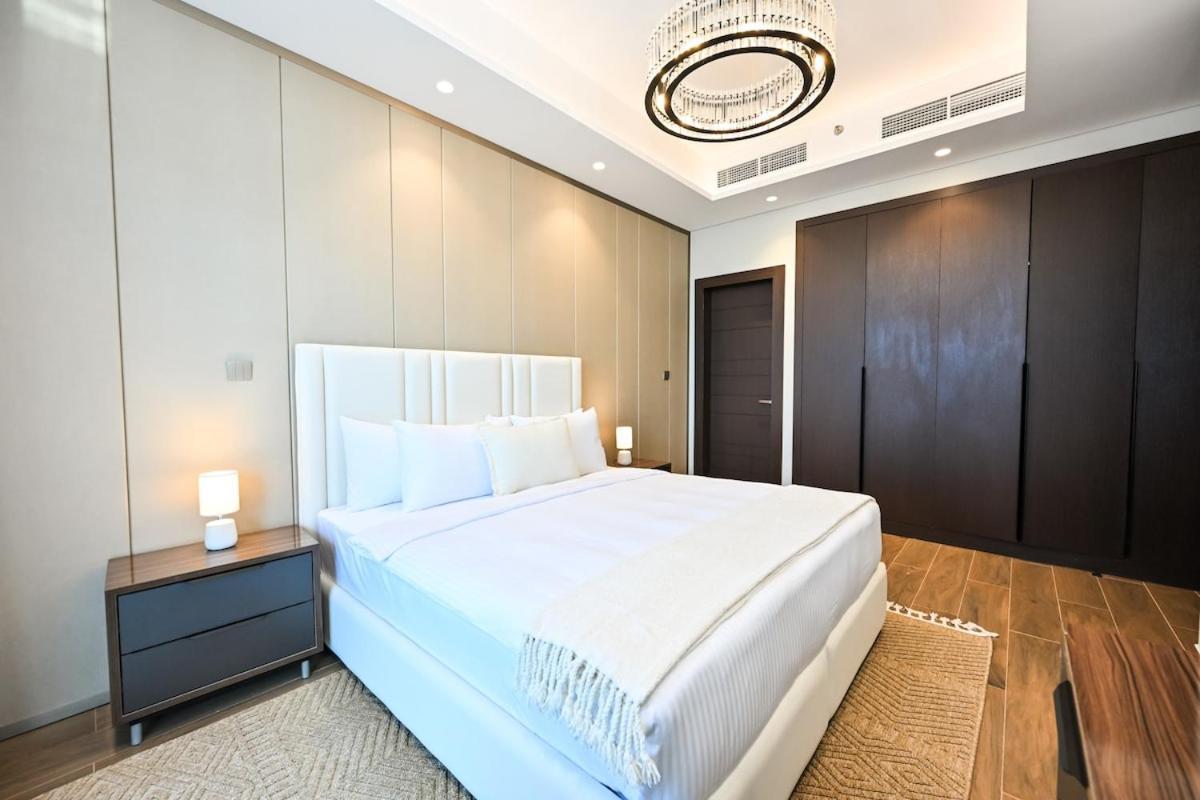 Stunning 1 Bdr Luxury With Burj Khalifa View Apartamento Dubái