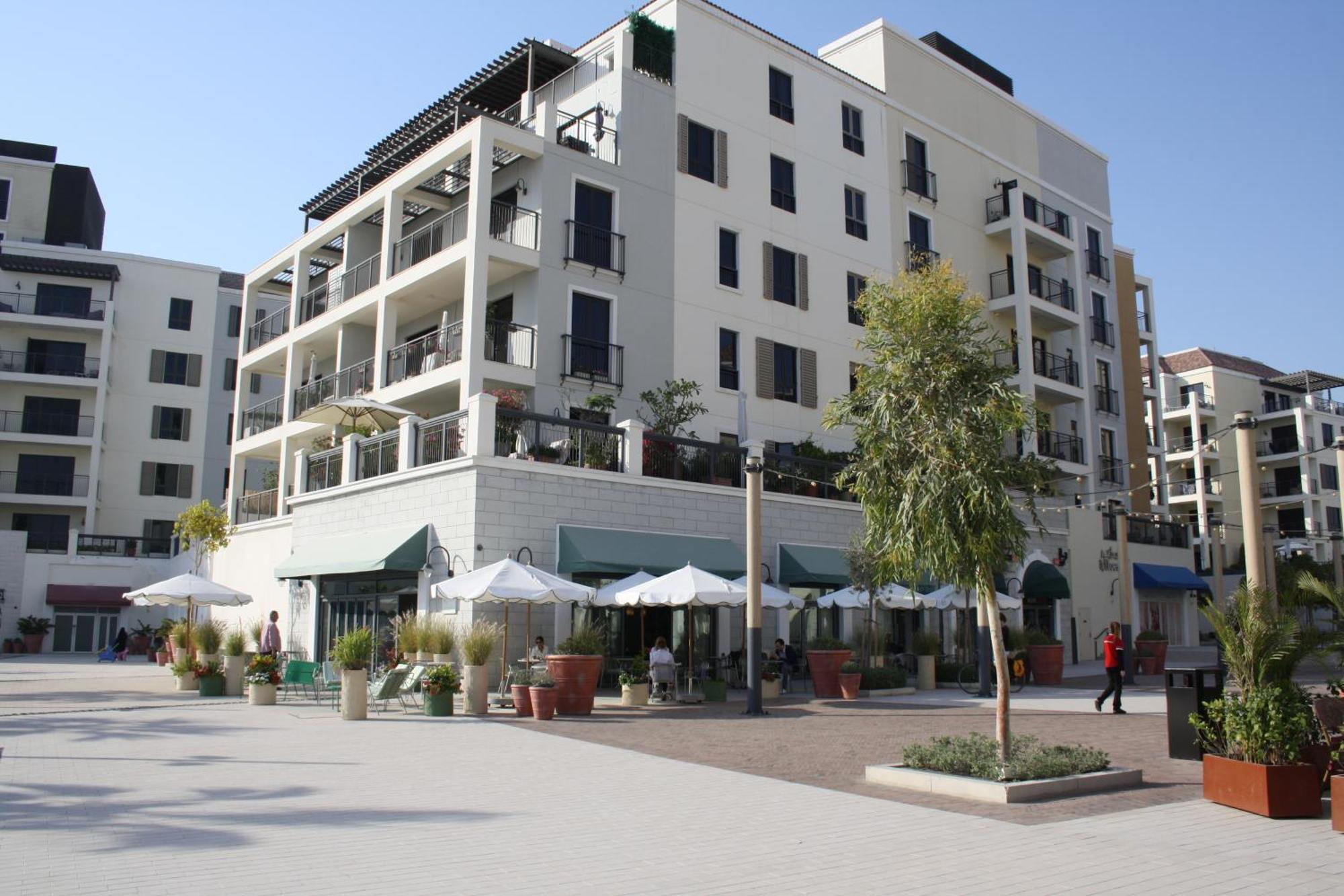 2 Bedroom By The At Port De La Mer-dubai Apartment *