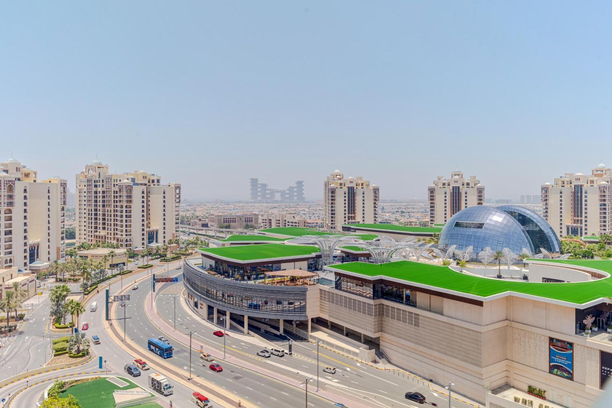 Fully-equipped Palm Jumeirah, Seven