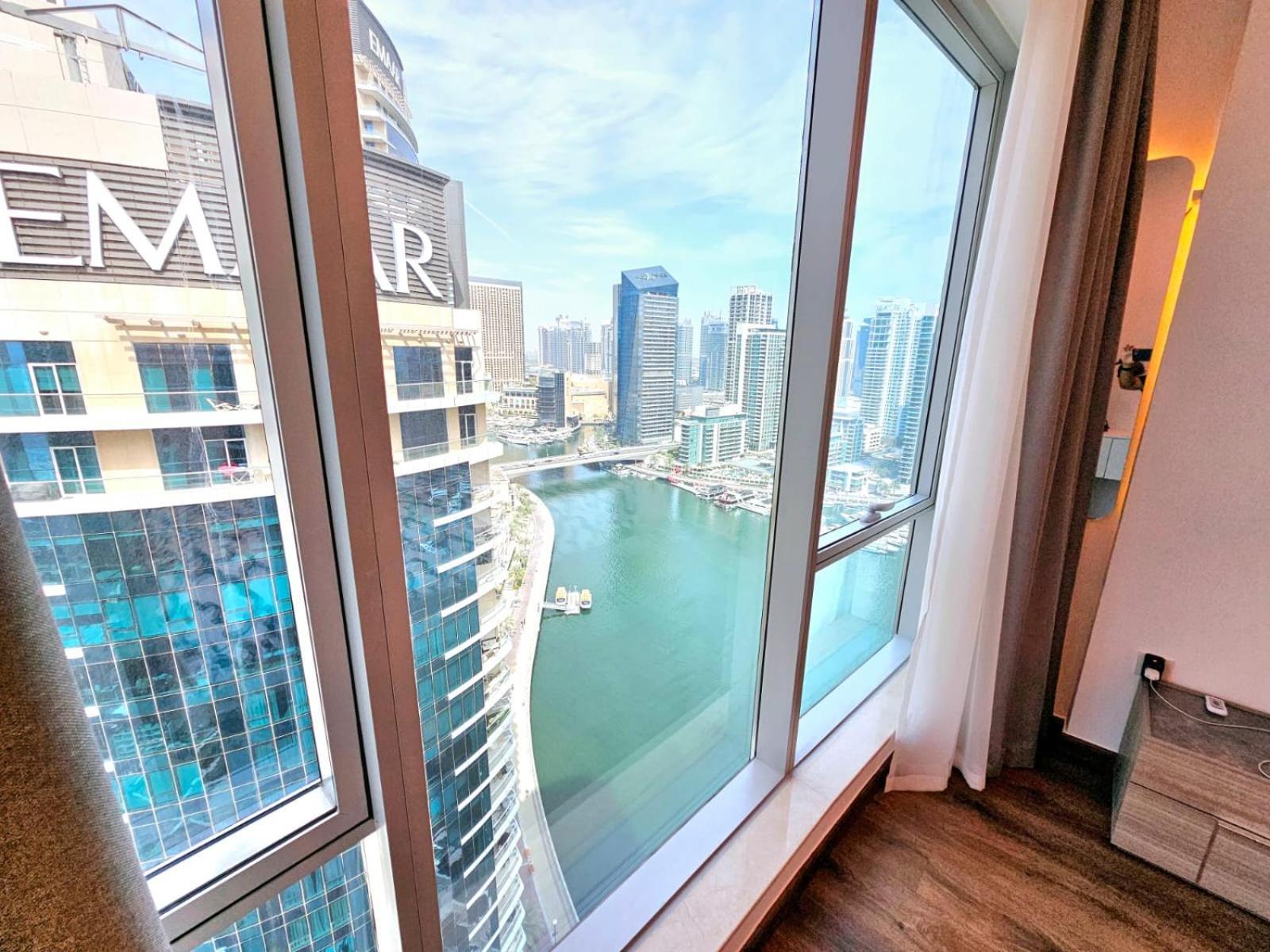 Appartement Sunrise Homes - Luxurious 1 Bedroom In Marina Promenade Dubaï