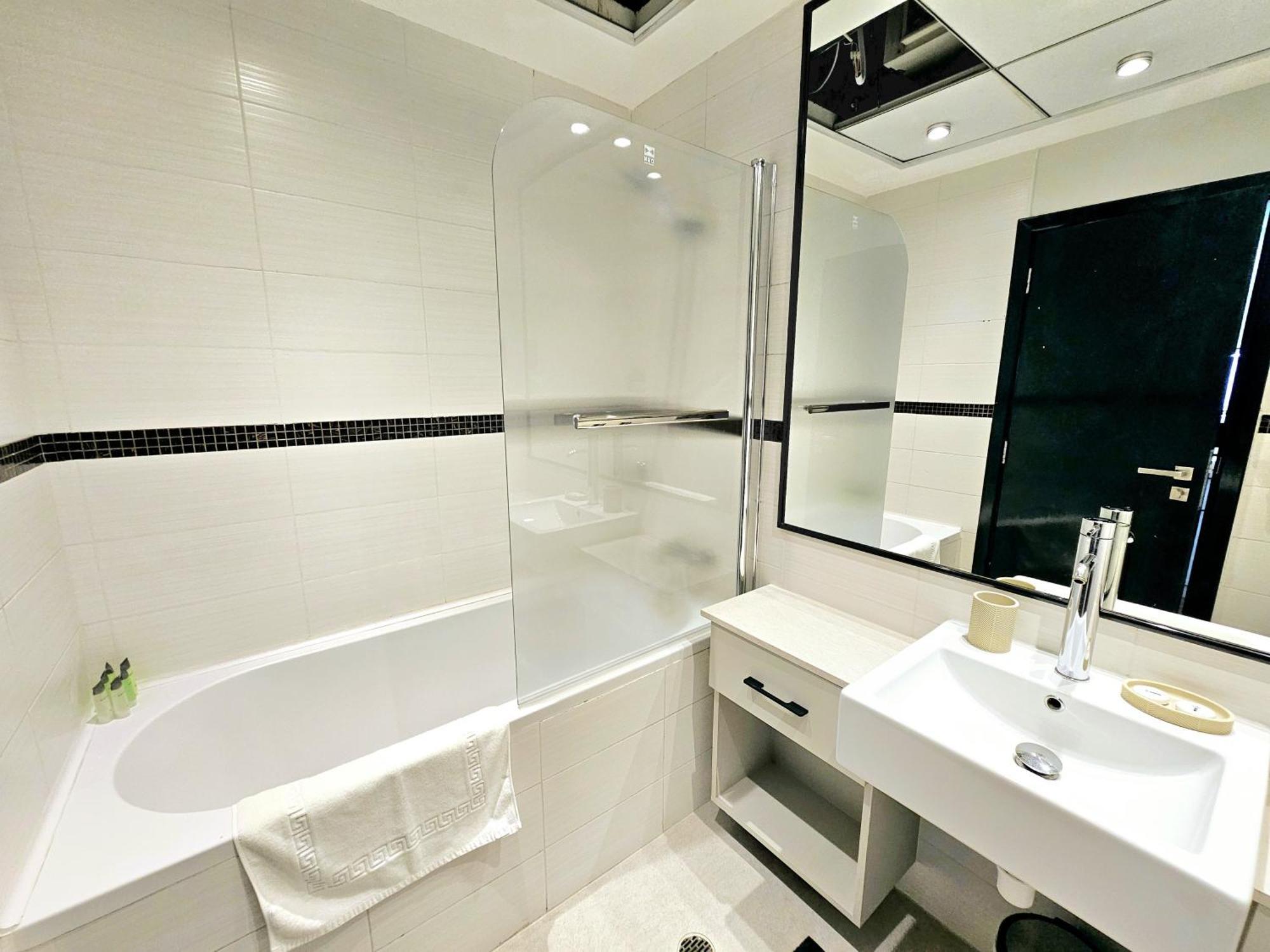 Sunrise Homes - Stylish Nearby Jbr Apartamento *