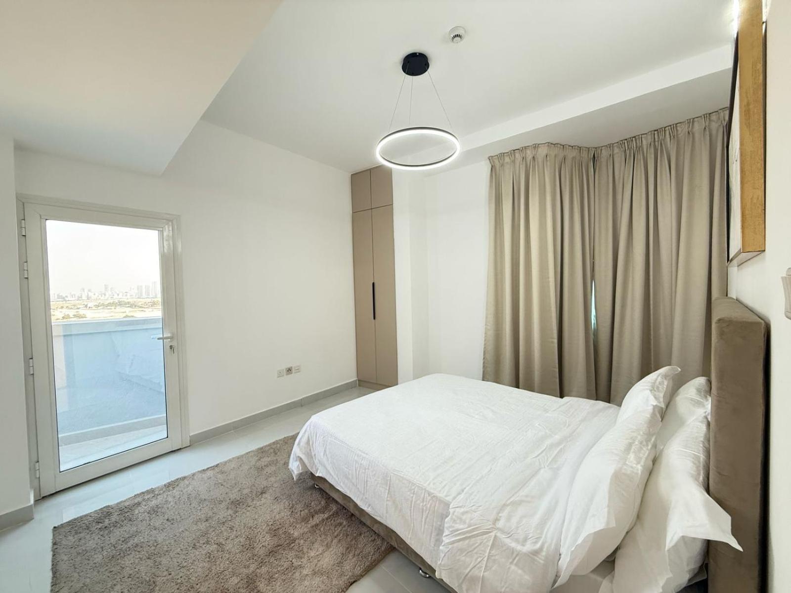 Apartment Spacious Modernized 2 Bedroom And Duplex 4 Br Apartments By Taskeen Holiday Homes Dubai