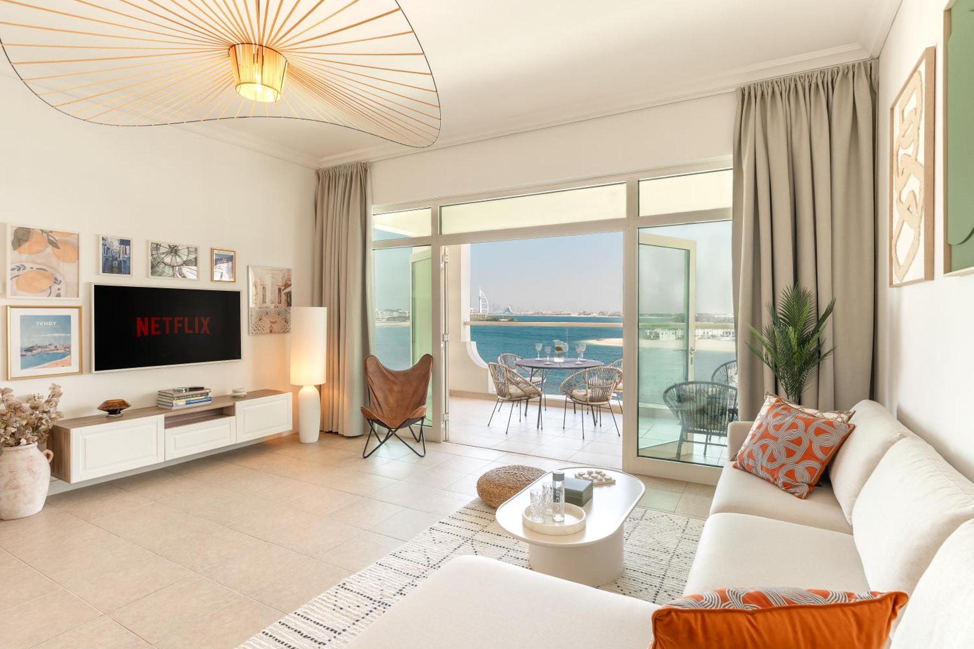 Shoreline Private 2 Bedroom With Panoramic Sea View And Pool Palm Jumeirah Appartement Dubaï