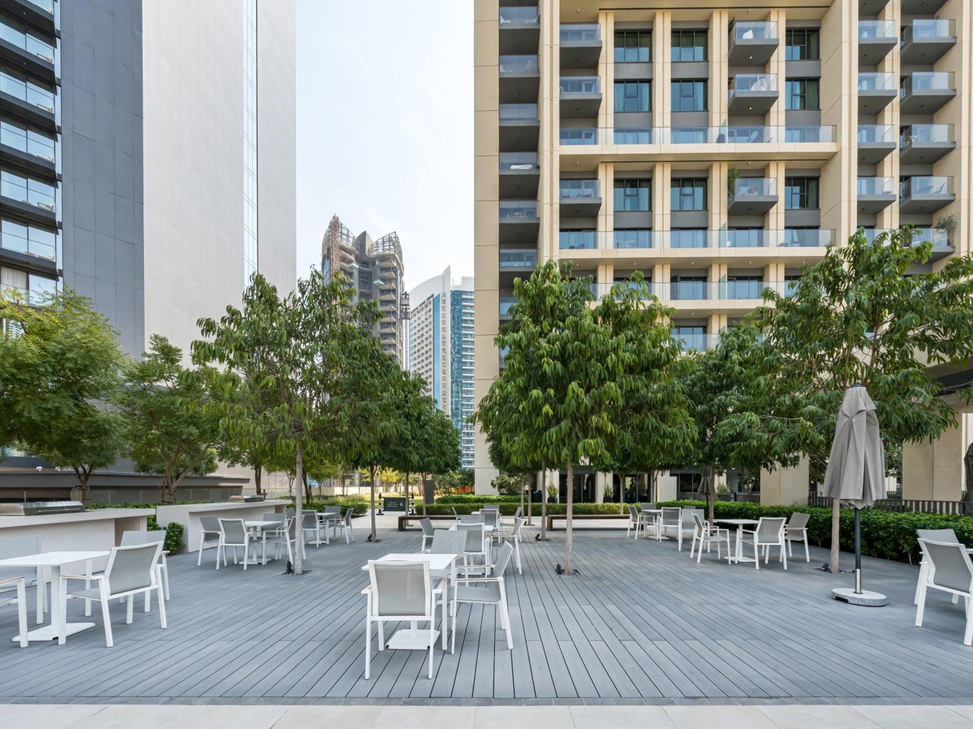 Appartement 2bdr Led Side Burj Khalifa Views Opposite Mall *