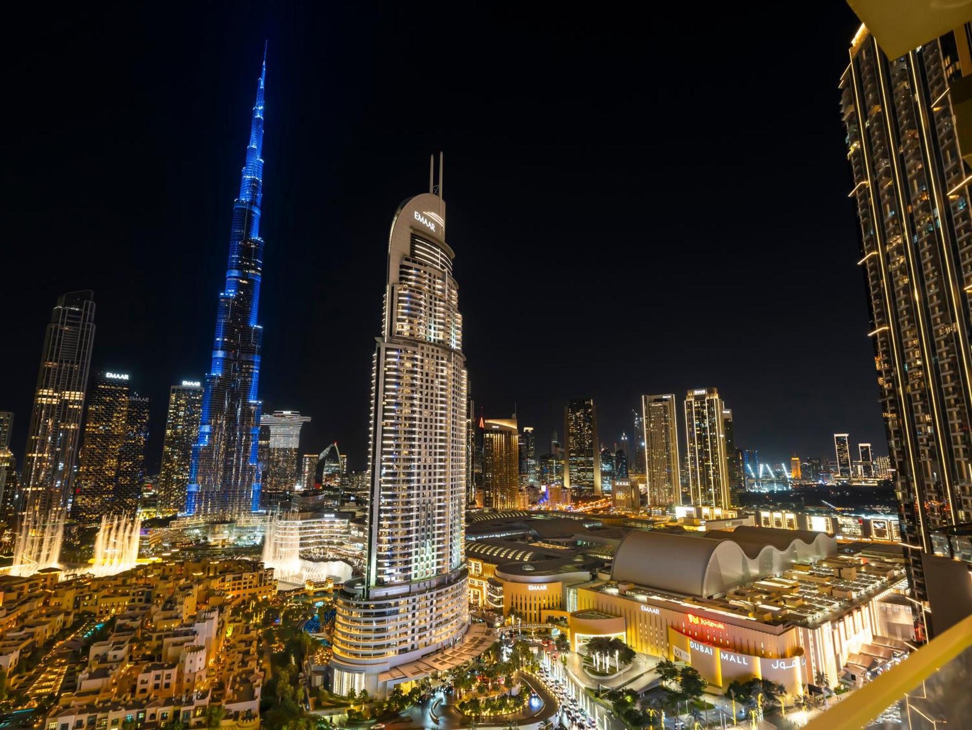 2bdr Led Side Burj Khalifa Views Opposite Mall